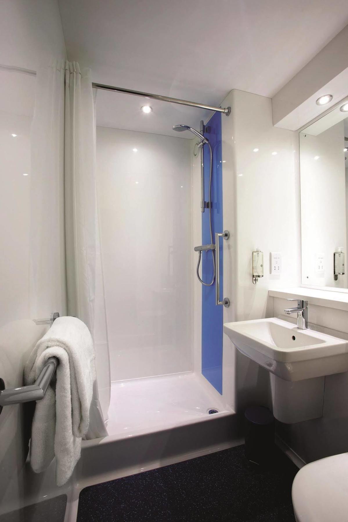 Travelodge London Central Waterloo Eksteriør bilde